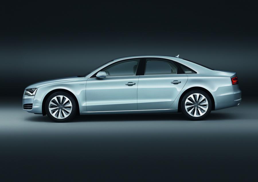  Audi A8 Hybrid (D4) 2011 года  (WW) (фото 7 из 67)